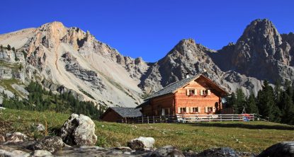 almhuette-naturpark-fanes